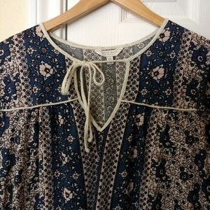 Lucky Brand top Large